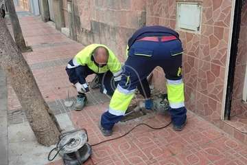Dos familias de Los Llanos de Telde, con cinco menores a su cargo, denuncian el corte de suministro de agua/TA.